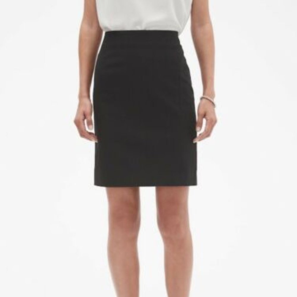 Bebe Black Pencil Skirt with Pockets, size 8